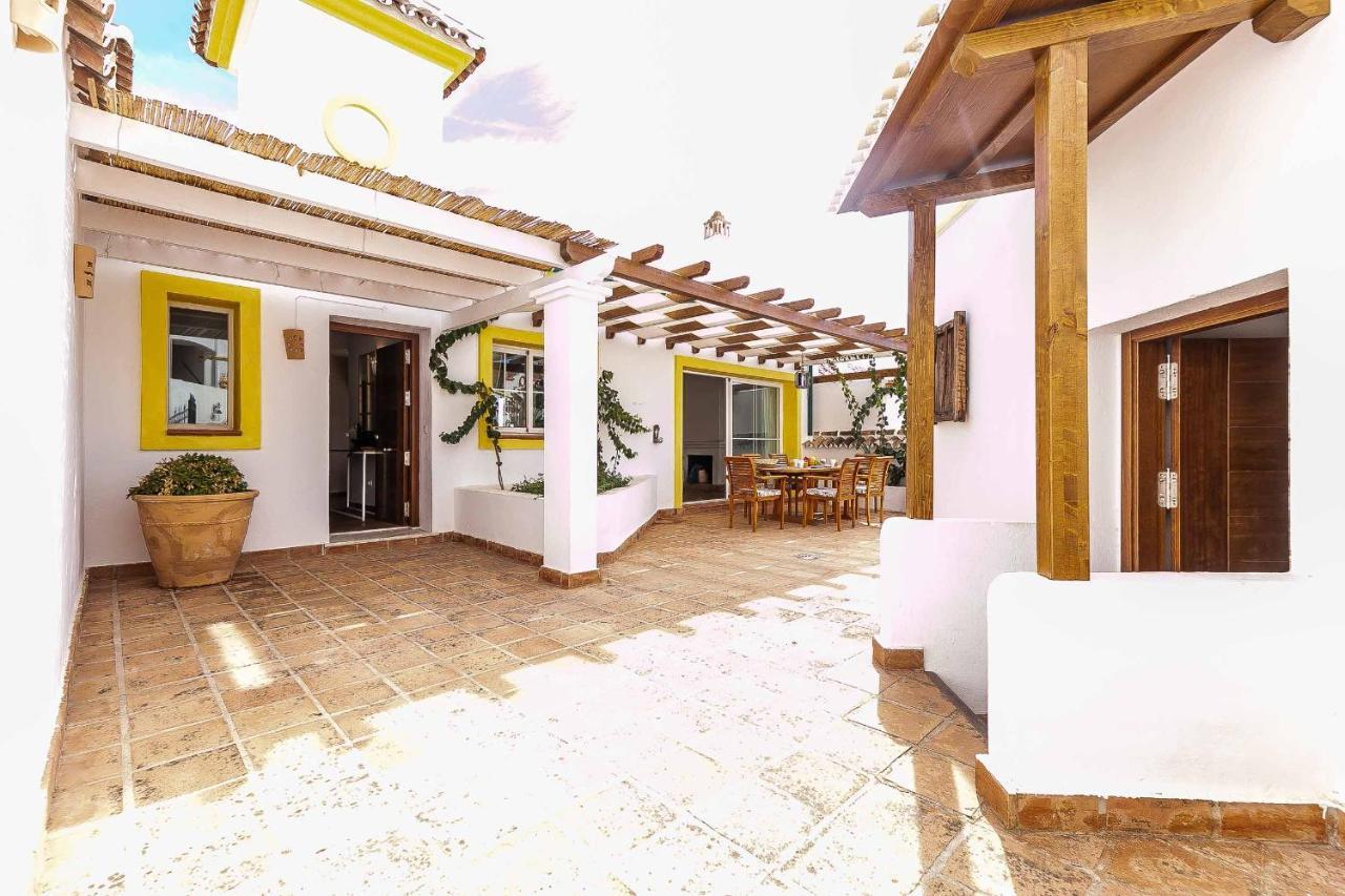 Sur Suites Miraflores Sitio de Calahonda Exterior photo